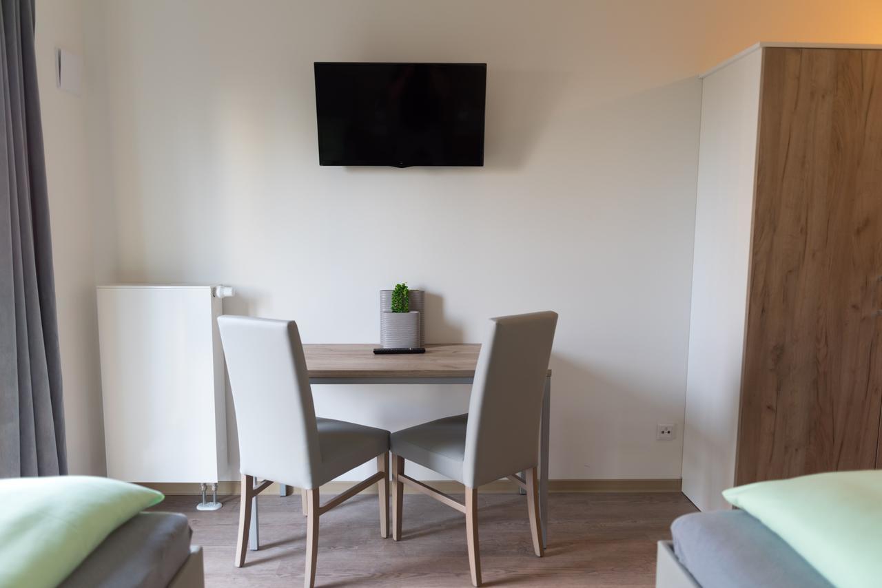Firstsleep Boardinghouse Griesfeldstrasse Muenchenアパートホテル エクステリア 写真